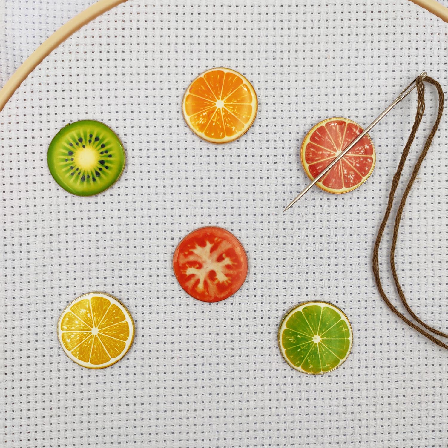 Sewing Pin Cushion - Magnetischer Nadelhalter in Fruchtform, Kawaii Nadelkissen,