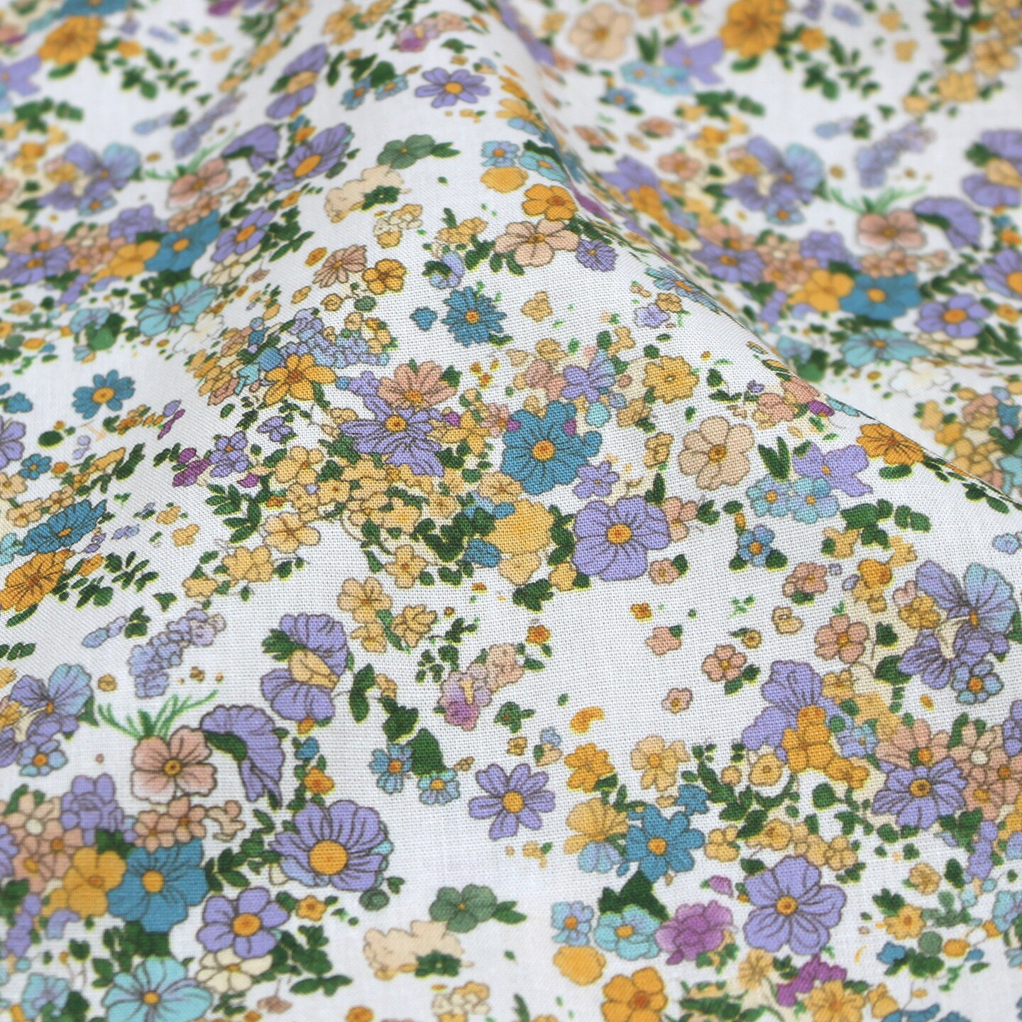 Vintage-Blumenstoff aus 100 %  – Vintage Sewing Textile Bewertung und Preis