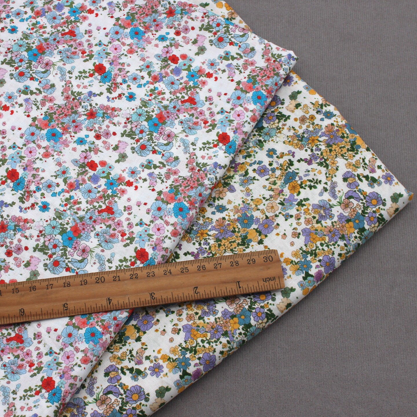 Vintage-Blumenstoff aus 100 %  – Vintage Sewing Textile Bewertung und Preis