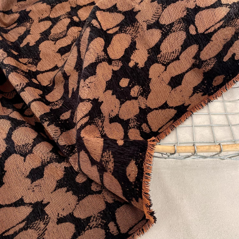 Brauner Rockstoff mit Felsstru – Vintage Sewing Textile Bewertung und Preis