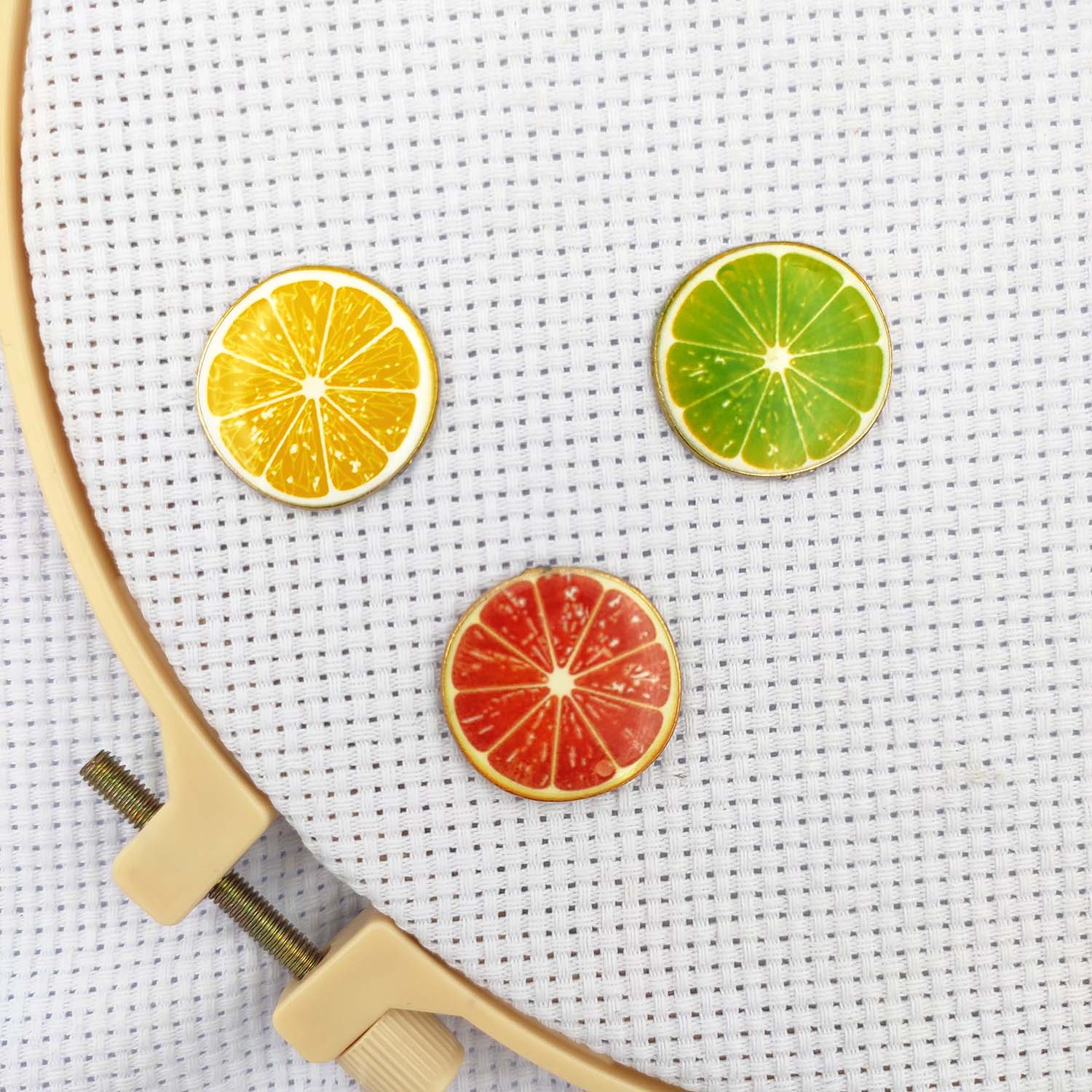 Magnetischer Nadelhalter in Fr – Sewing Pin Cushion Bewertung und Preis