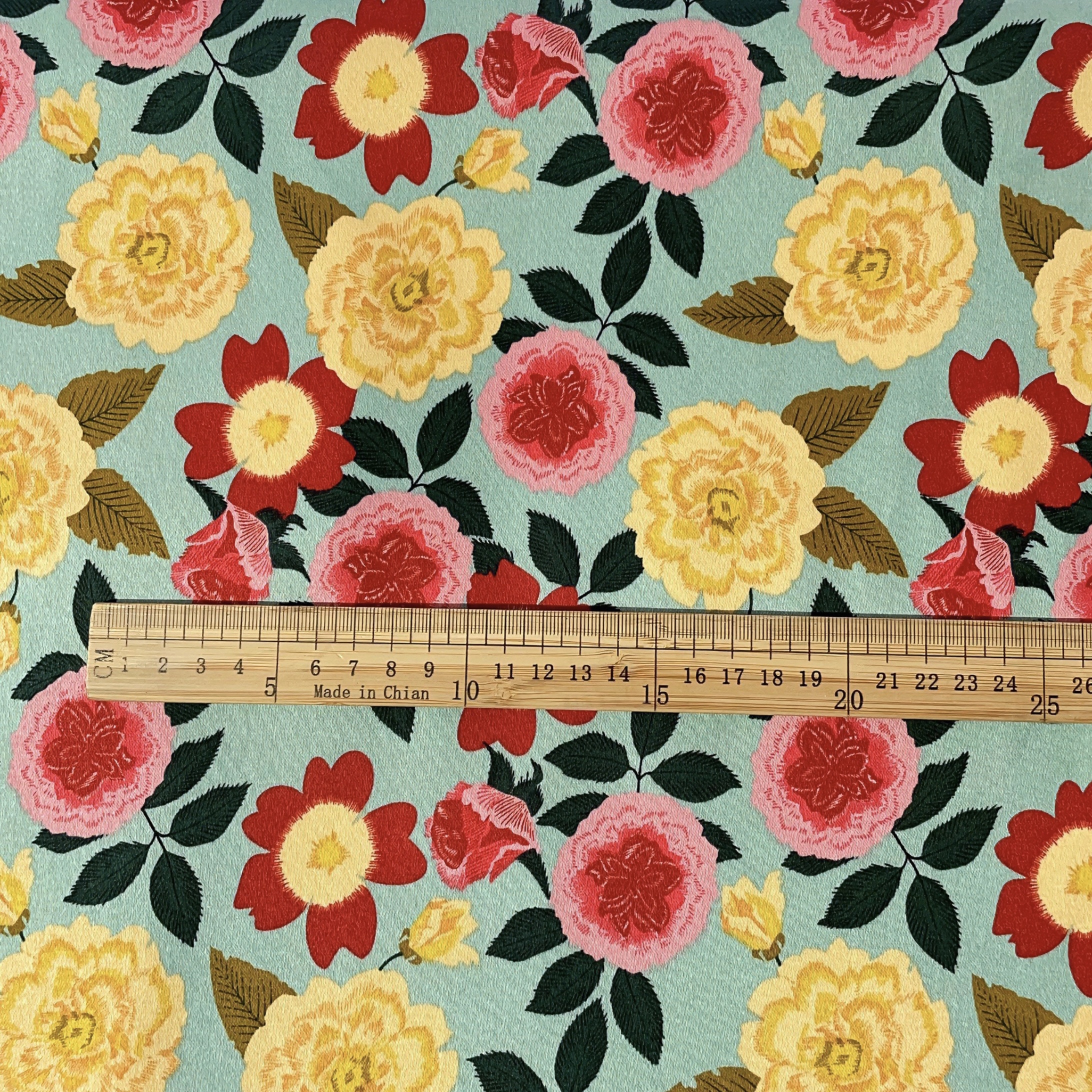 Vintage-Satin mit Blumenmuster – Vintage Sewing Textile Bewertung und Preis