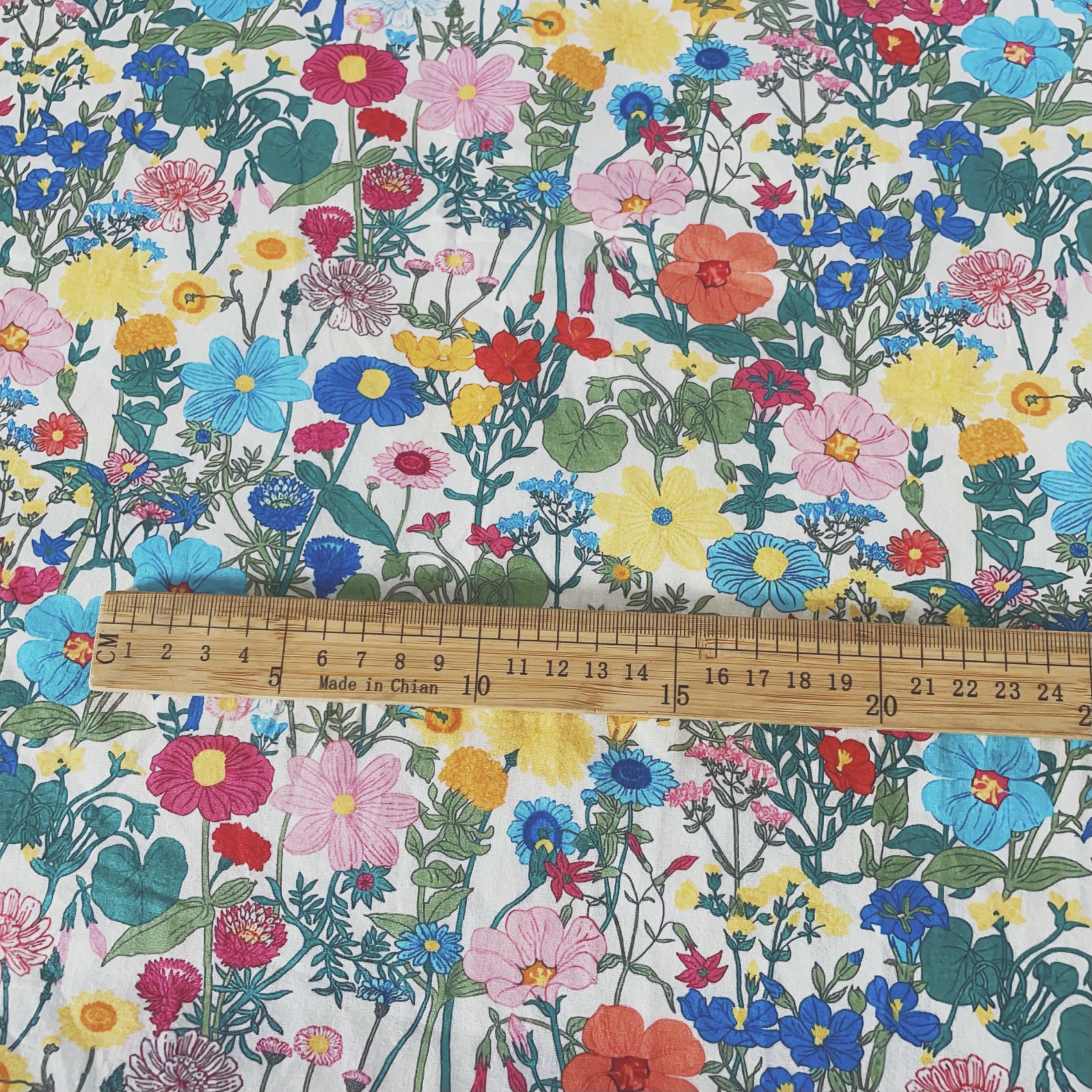 Vintage-Baumwollstoff mit Blum – Vintage Sewing Textile Bewertung und Preis